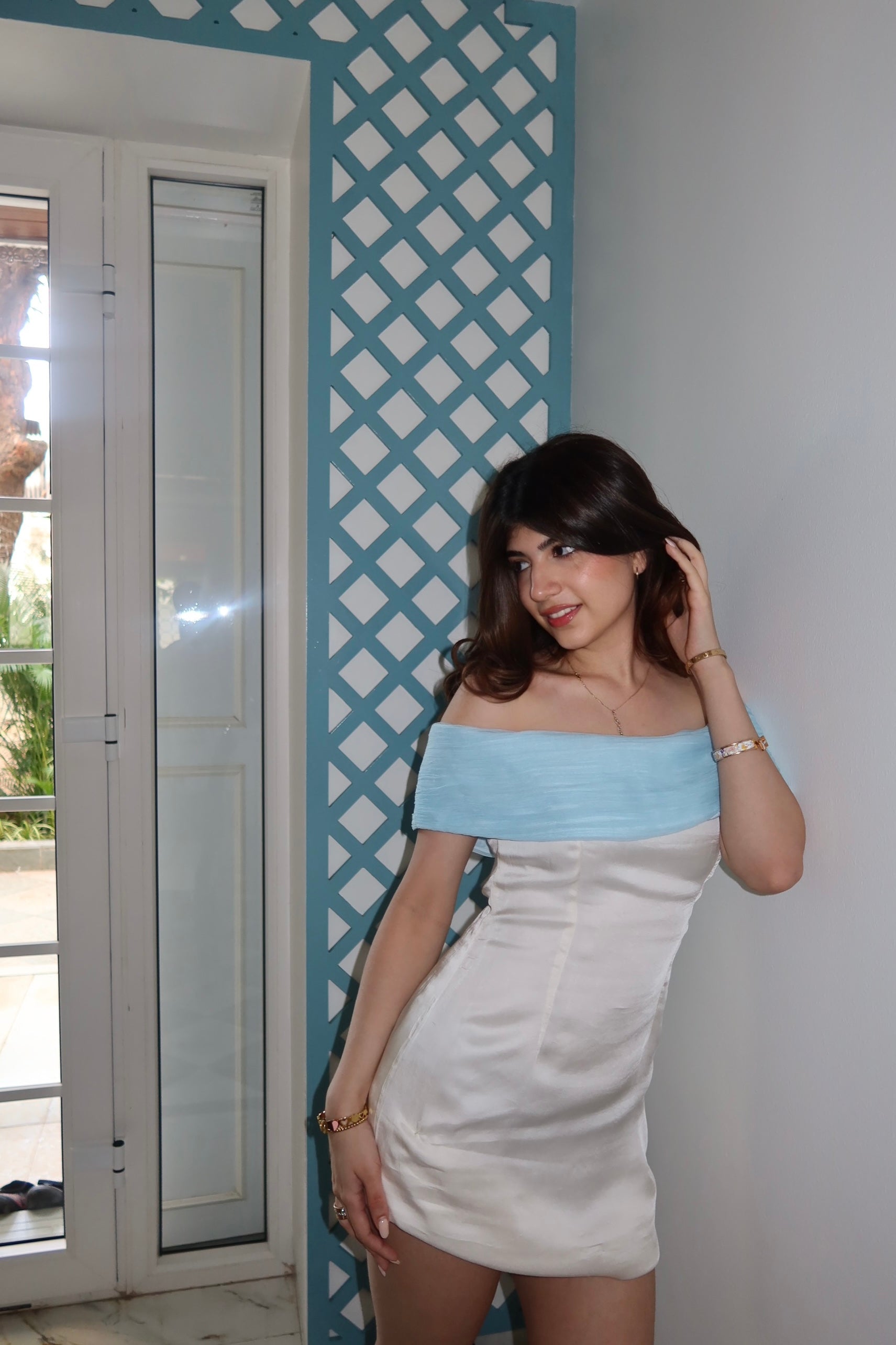 Vanilla off-shoulder